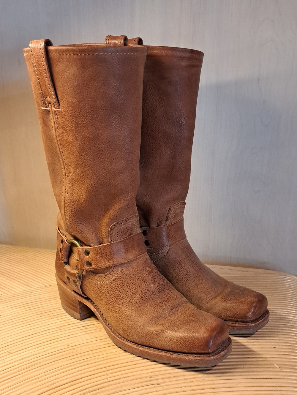 Frye Woodrose 700 Oiled Harness Boots  US 8.